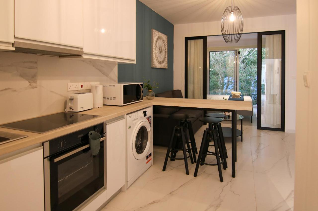 Phaedrus Living Seaside Romantic Flat Limnaria 123 Paphos Exterior photo